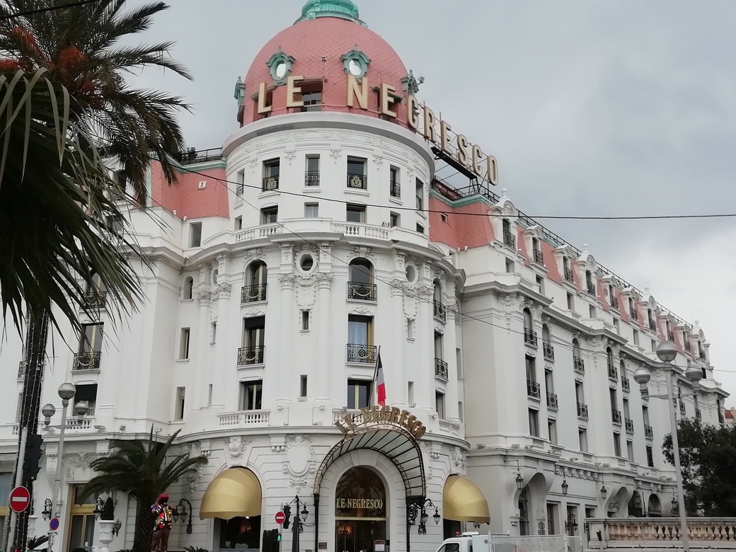 13 le negresco