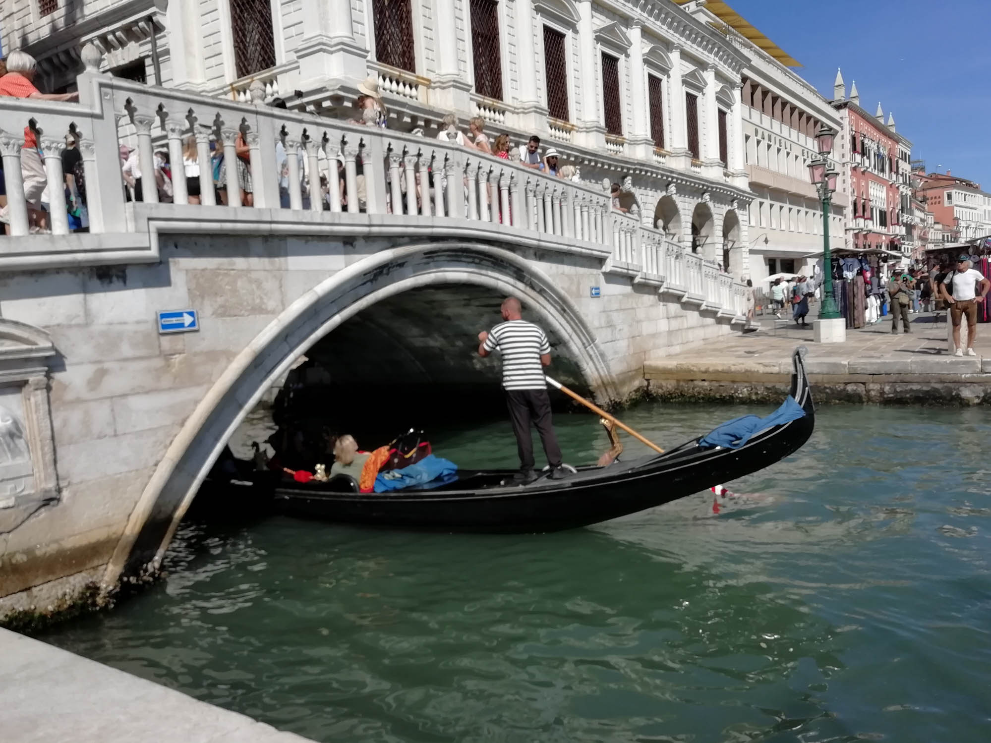 13 passage sous un petit pont