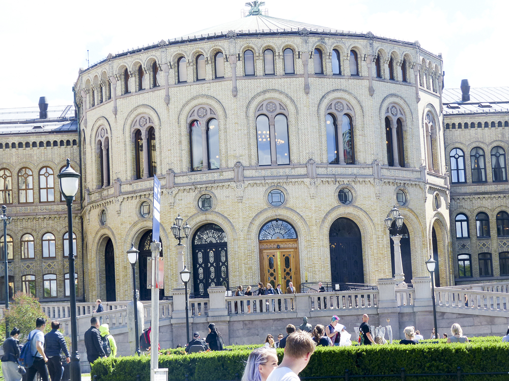 23 Oslo Le Parlement