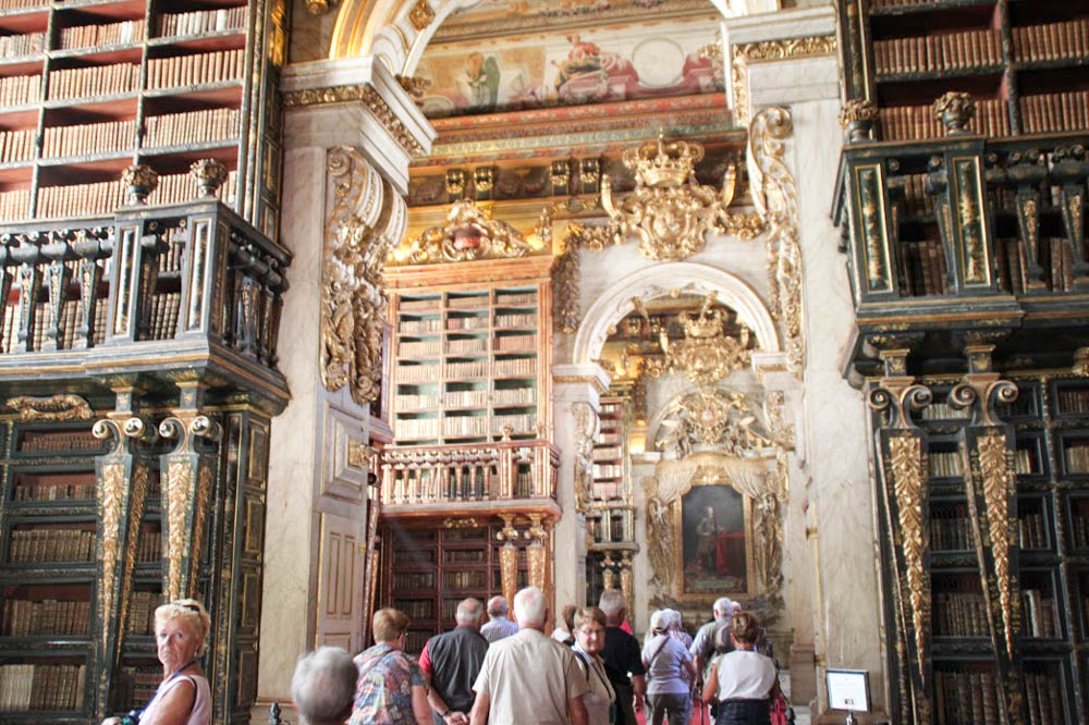 26 COIMBRA la bibliothèque de l'université