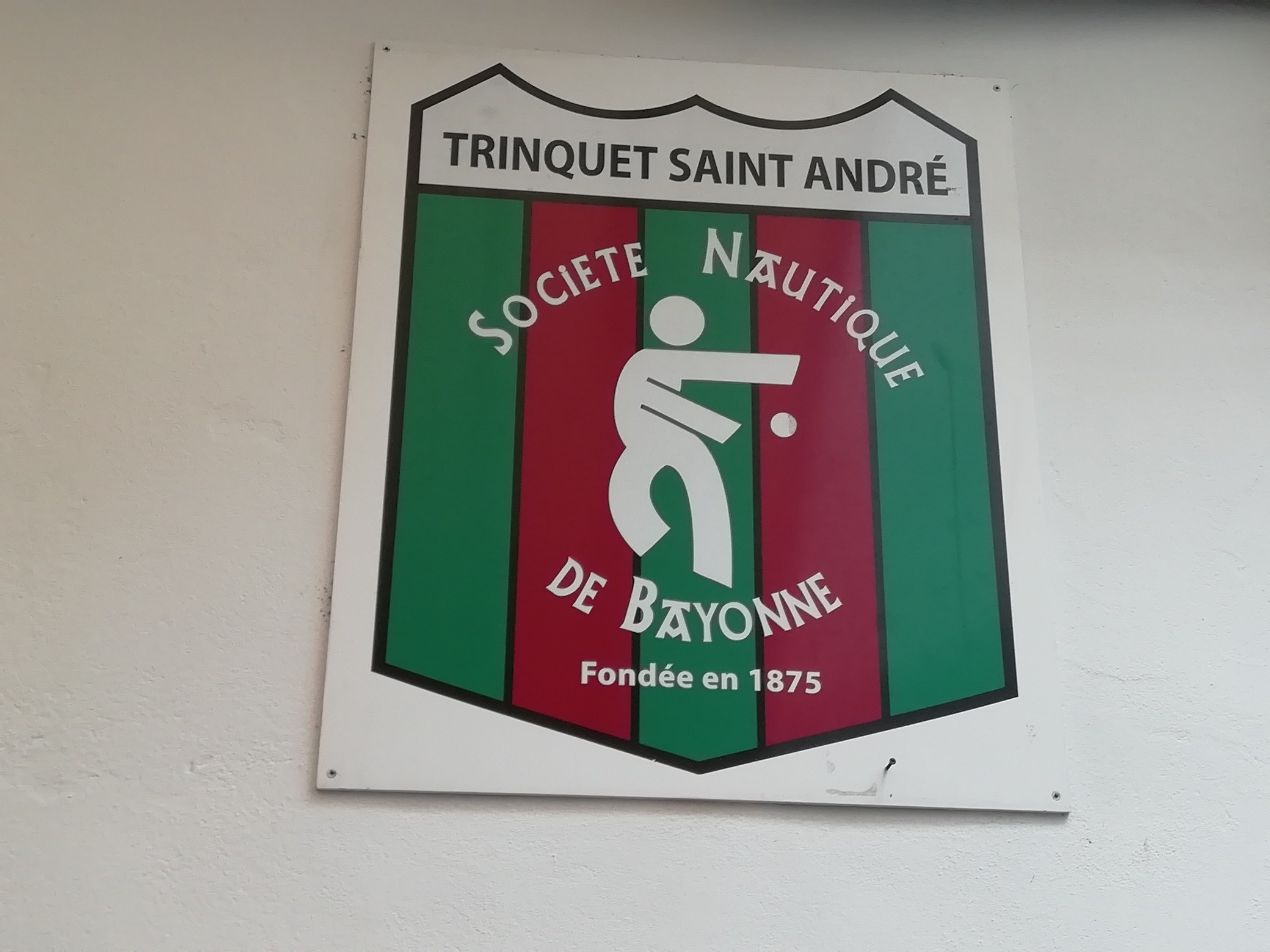 29 le plus vieux trinquet de france