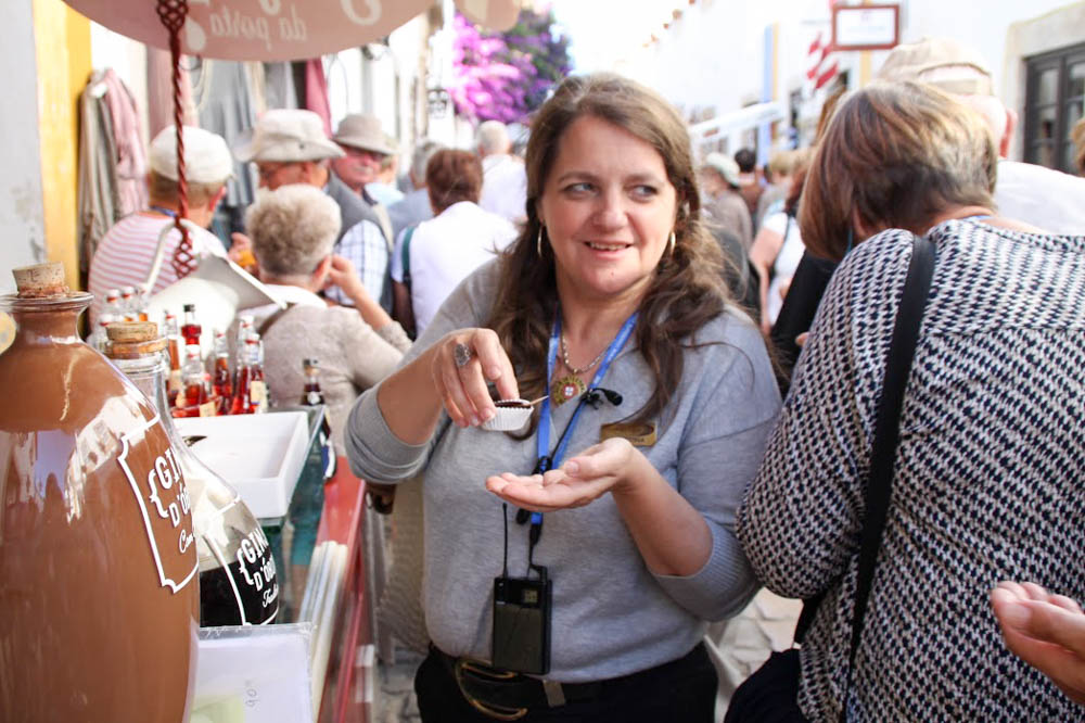 40 OBIDOS dégustation de la liqueur de griotte